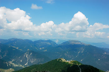 Kamniti lovec - čuvar Višarij Višarje