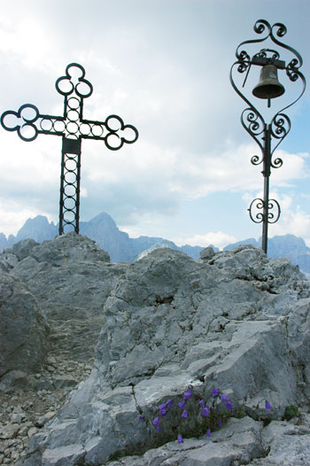 Kamniti lovec - čuvar Višarij Višarje